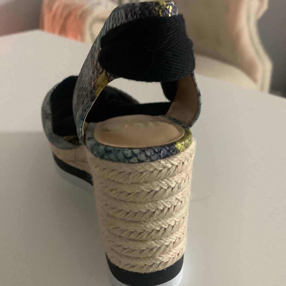 JLO Wedges (never worn- only tried on) - Picture 4 of 8